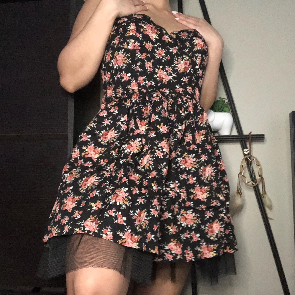 Floral print party dress with mesh bottom